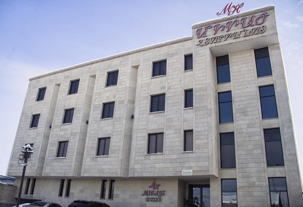 Mirage Hotel Ереван Экстерьер фото